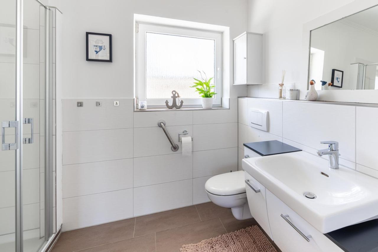 Vivid - Ideal Fuer 4 - Strandnaehe Mit 2 Terrassen - 2 Sz & Wz Varel Exteriör bild